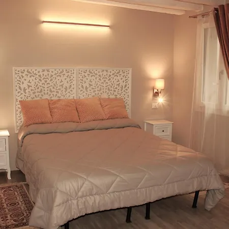 San Marco Fenice 3Bdr 2Bth Apartment-3